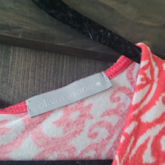 2/$20 Super flowy pink floral tank sz M - Picture 2 of 2